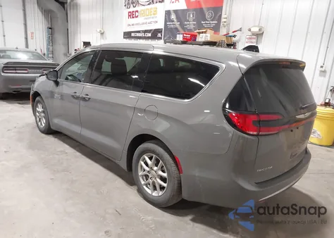 2025 Chrysler Pacifica Select from USA, damaged, VIN 2C4RC1BG9SR554791